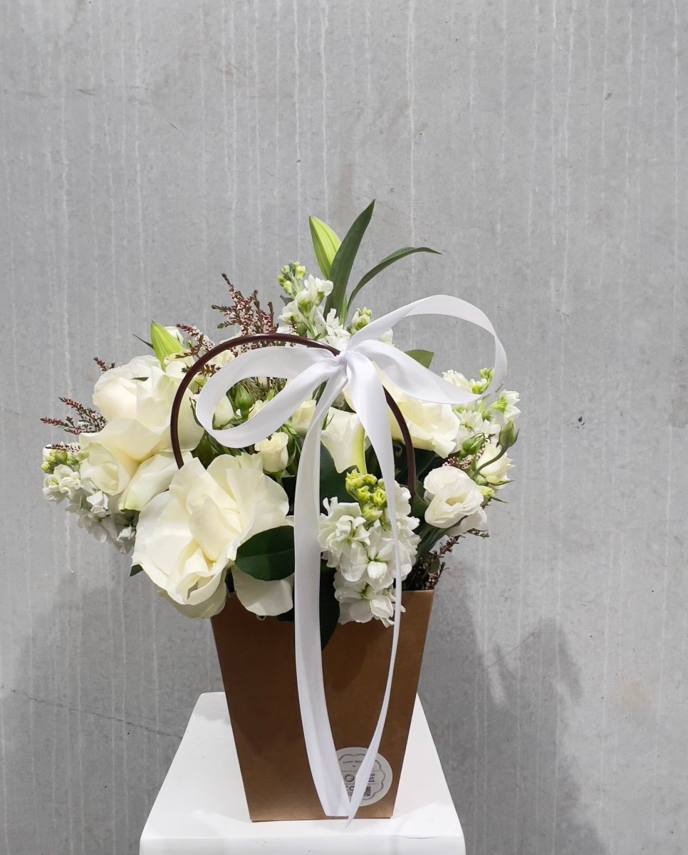 Snow - White Handbag - ROSE & CO