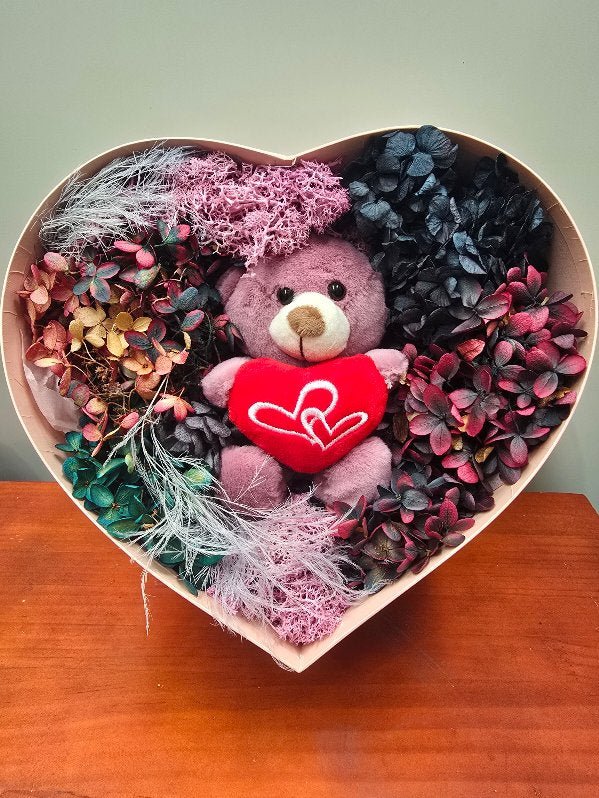 Heart Box with preserved flowers and Bear - ROSE &amp; CO