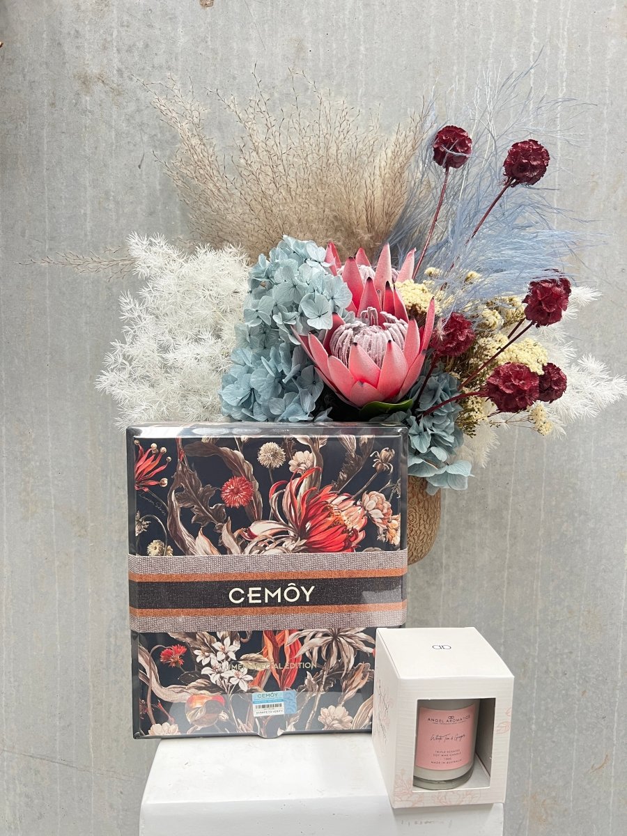 Preserved hamper with CEMOY Skin Lotion set - ROSE &amp; CO