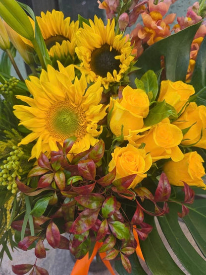 Ray of Sunshine (inc Vase) - ROSE &amp; CO