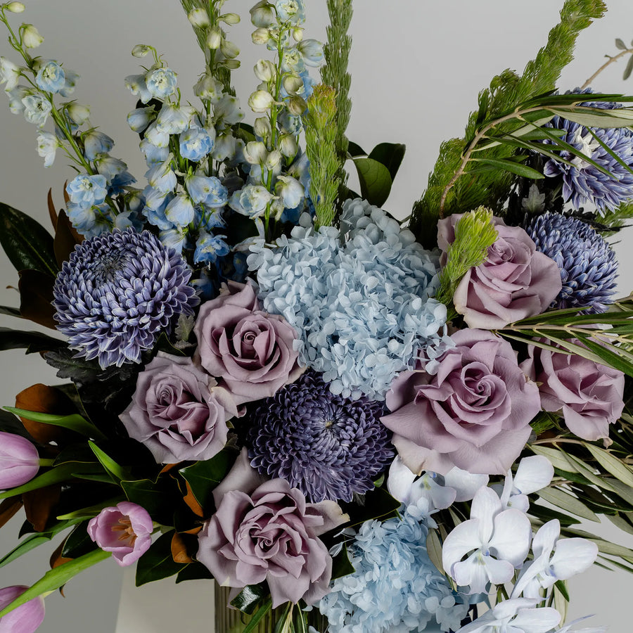 Blue Moon (Vase Included)